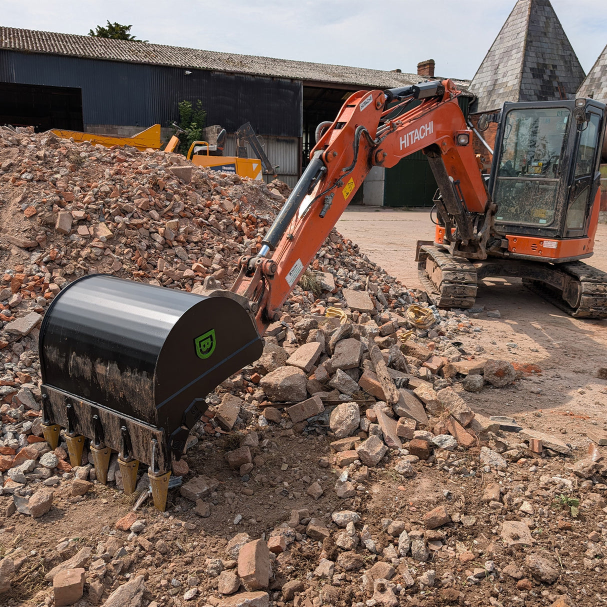 (900mm) 36" Digger Bucket 6.0 to 9.0t diggers, made by Digbits