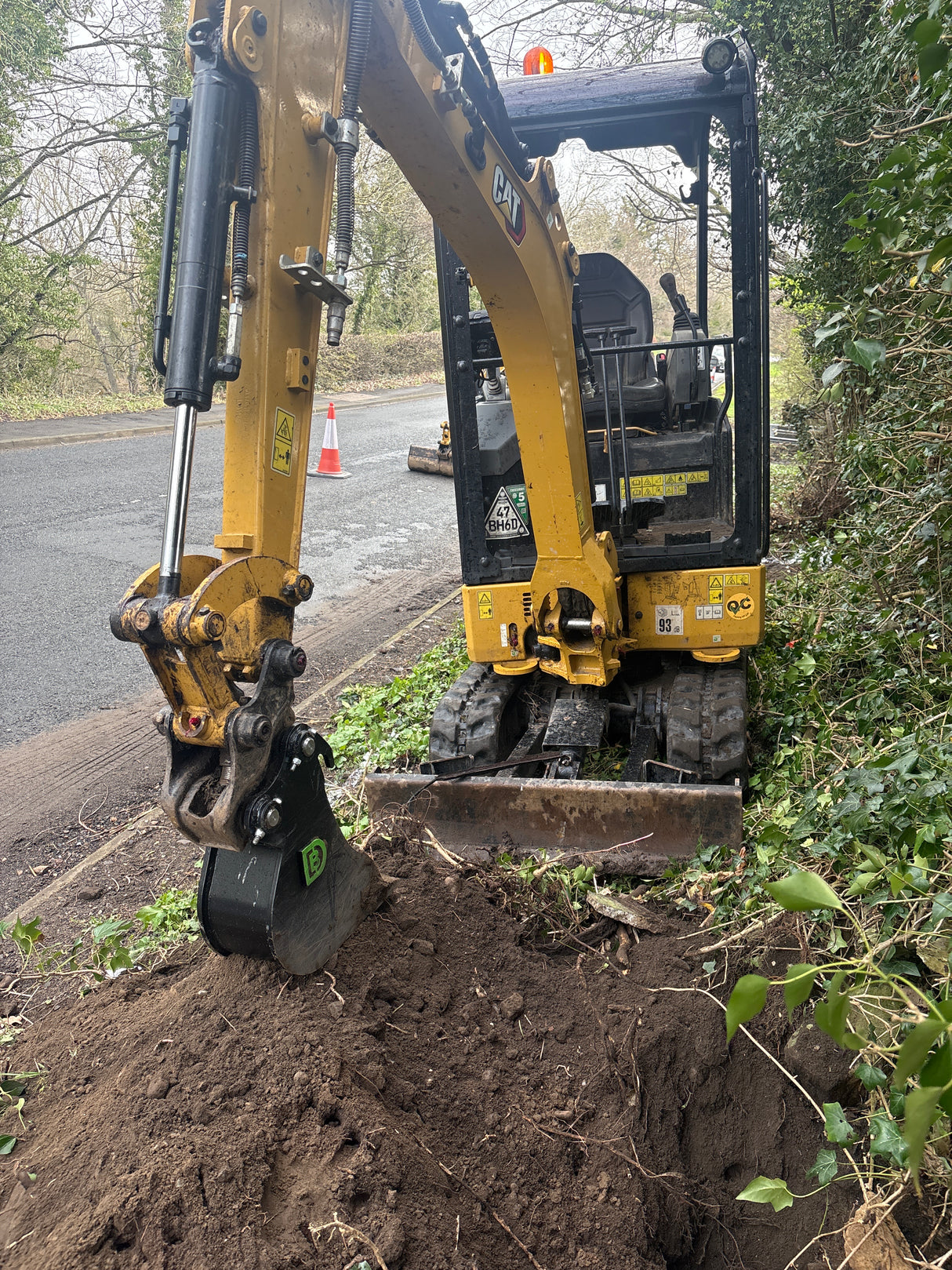 PEL-JOB SIRIUS PLUS (150mm) 6" Digger Bucket 1 to 1.9t mini diggers made by Digbits