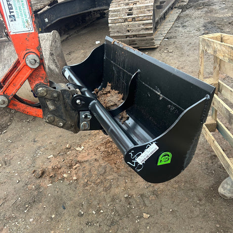 (1200mm) 48" Ditching Bucket 2.0 to 3.2t diggers, made by Digbits