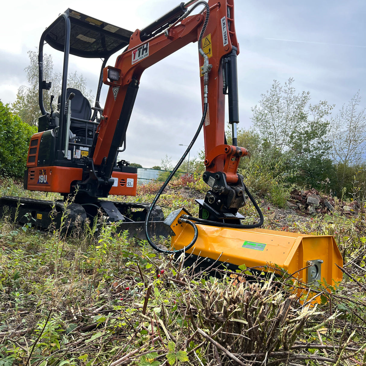 Flail 800mm mini excavators to 1.5 to 2.5t - hammers as std