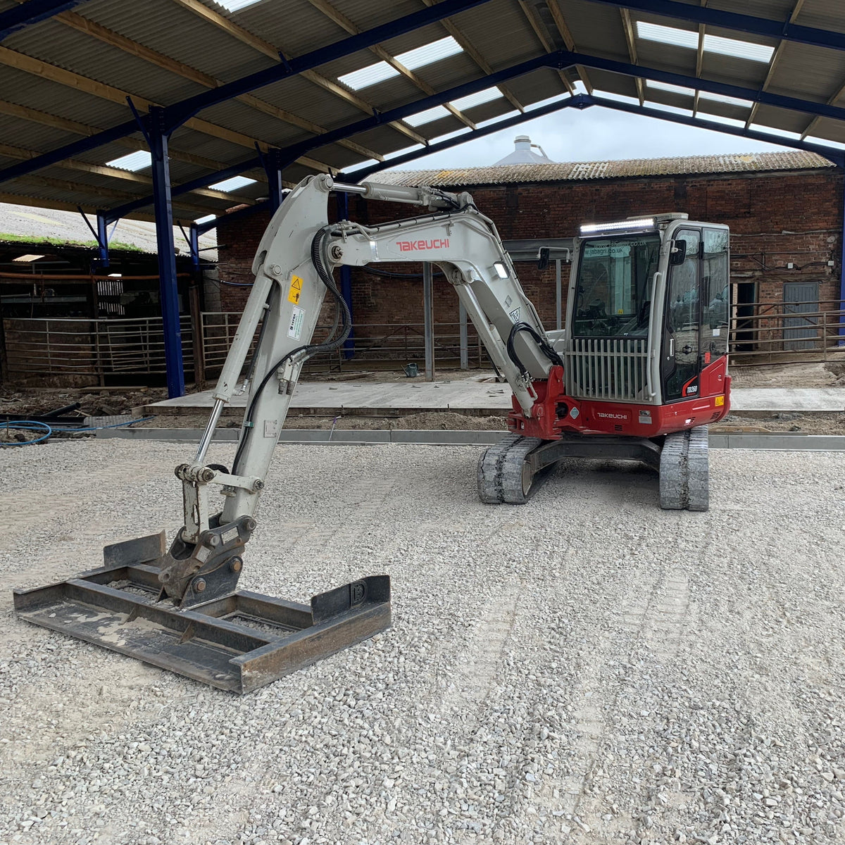 DEVELON DX85R-7 2000mm / 79" Wide Grading Beam for 6.0 to 9.0t excavators, by Digbits