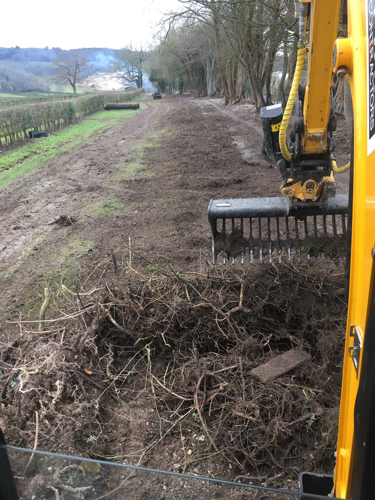 48" / 1200mm General Purpose Rake Bucket, 50mm gaps, 2.0 to 3.2t mini diggers