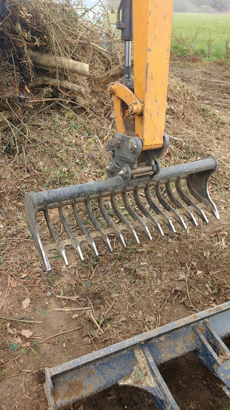 48" / 1200mm General Purpose Rake Bucket, 75mm gaps, 3.0 to 3.9t mini diggers