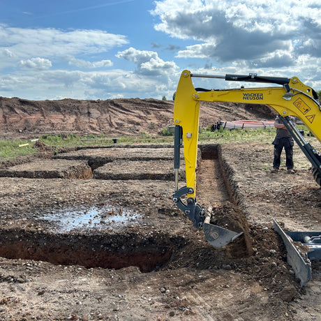 BOBCAT 320 (900mm) 36" Ditching Bucket 1.0 to 1.9t diggers made by Digbits