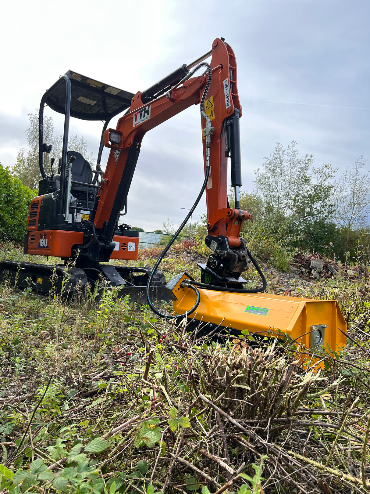 Flail 800mm mini excavators to 1.5 to 2.5t - hammers as std