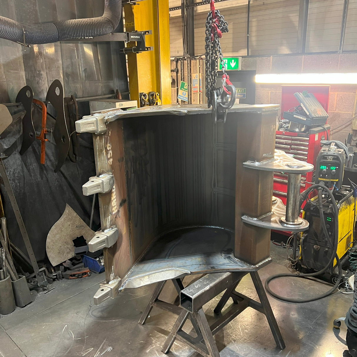 VOLVO EC200E 60" / 1500mm Digging Bucket, 80mm pins for 18 to 24 tonne excavators