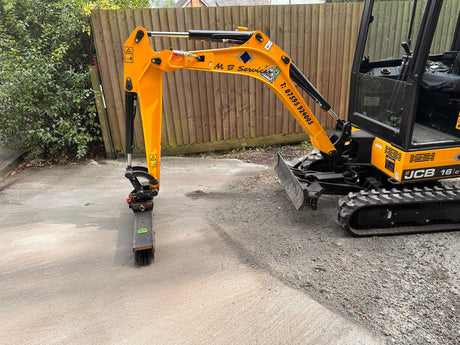 CASE CX18C 1200mm wide Boom Broom for 1.0 to 1.9 mini diggers