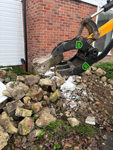 Grapple with solid Hardox® tines for 0.5 to 0.9 tonne micro diggers