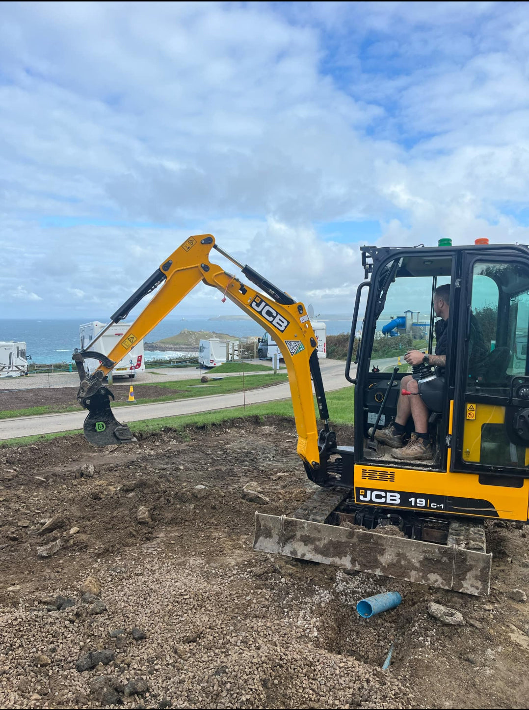 (150mm) 6" Digger Bucket 1 to 1.9t mini diggers made by Digbits