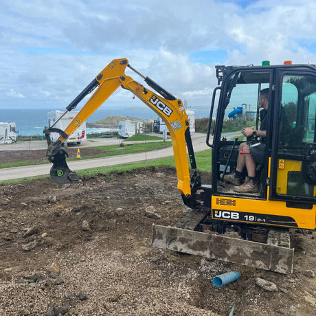 BOBCAT 322 (150mm) 6" Digger Bucket 1 to 1.9t mini diggers made by Digbits